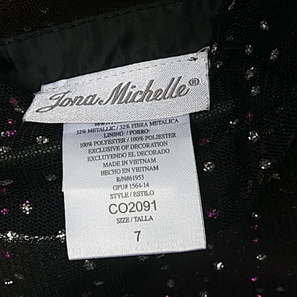 Dress - Picture 2 of 2